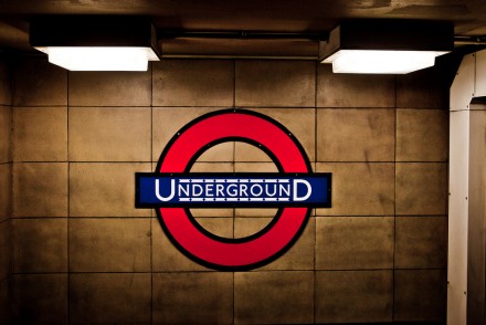 Six unspoken rules of the London Underground | Everyday30.com